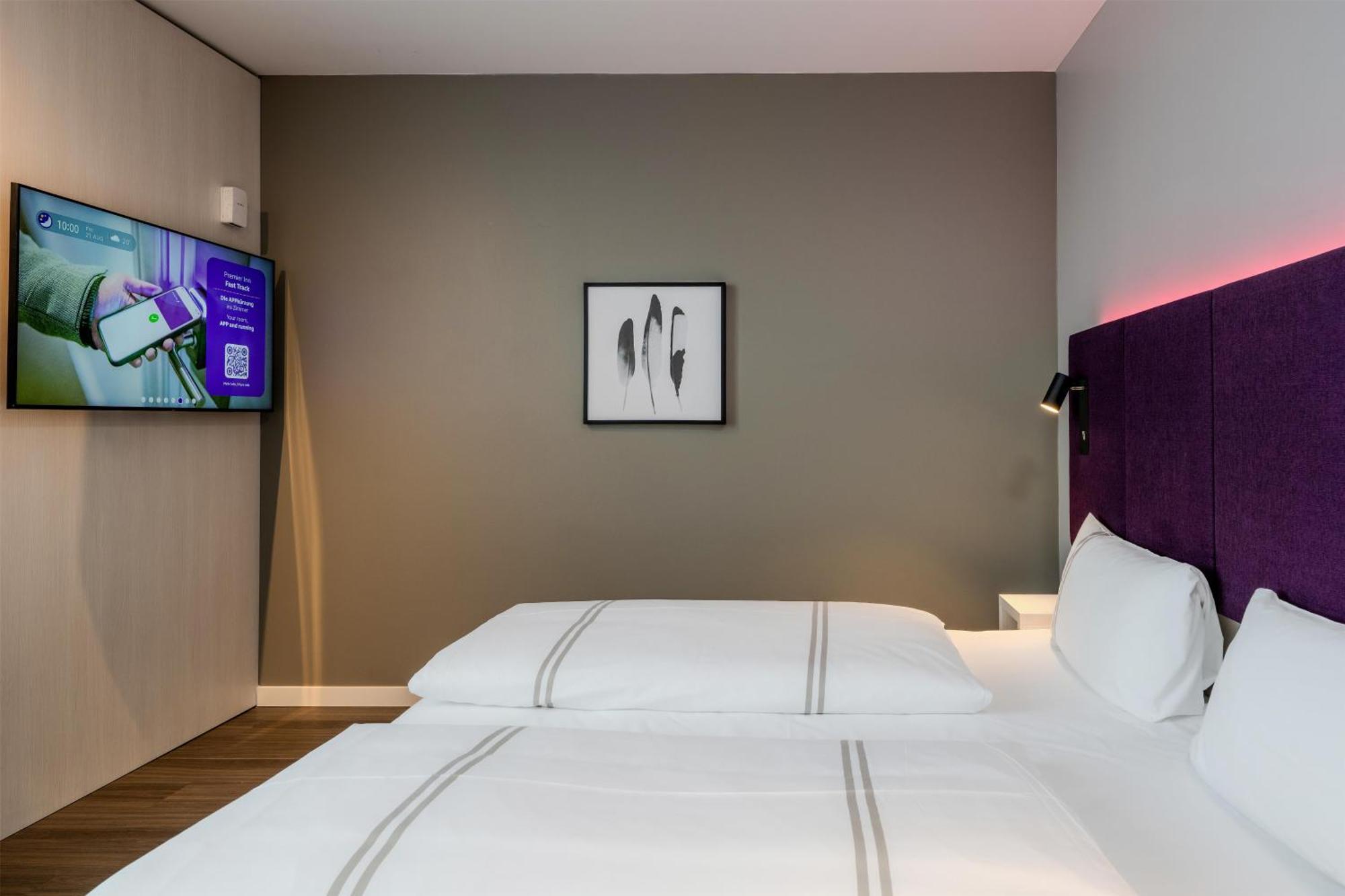 Double Room barrier